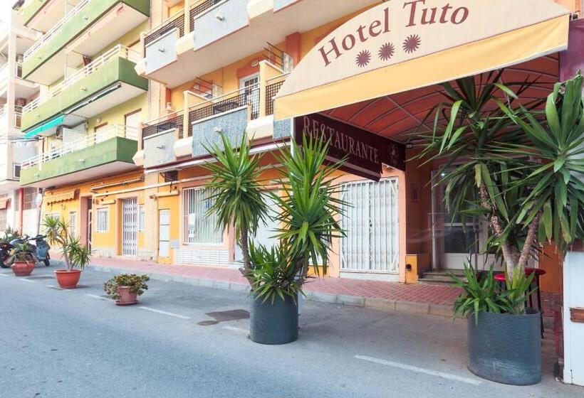 هتل Tuto