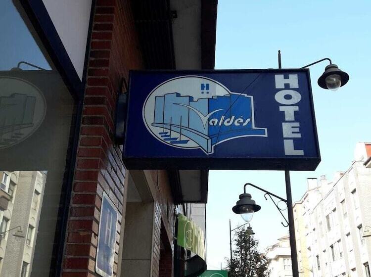 فندق Valdés