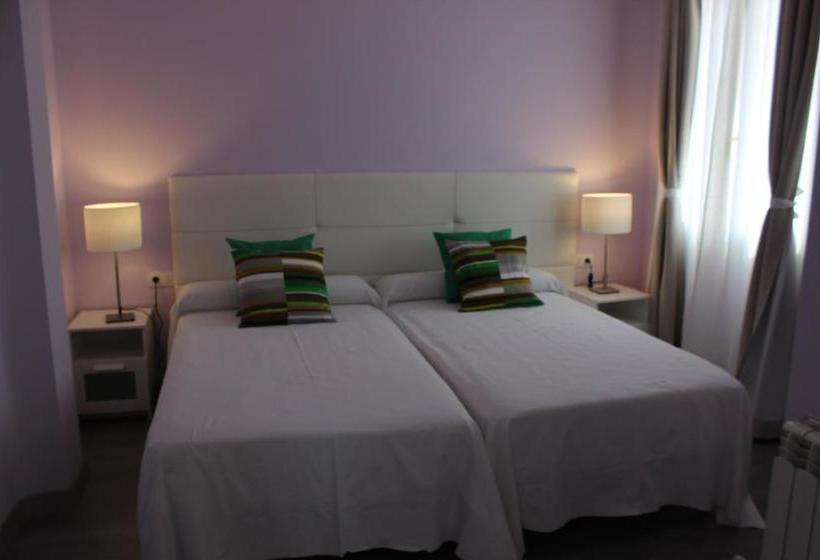 Отель Valle Del Oja