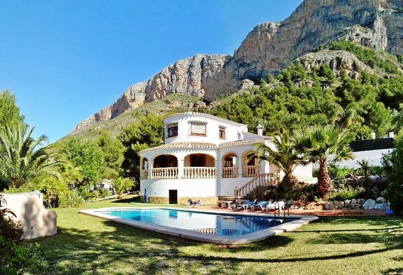 Villa Calle de Auriga