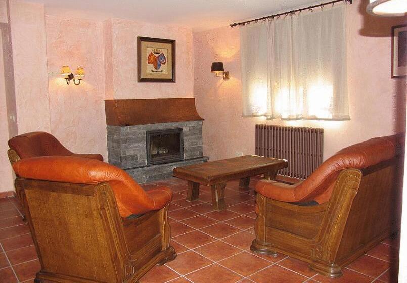 فندق Villa Russell