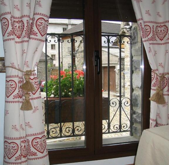 فندق Villa Russell