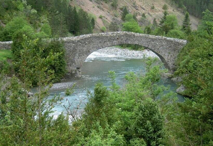 فندق Villa Russell