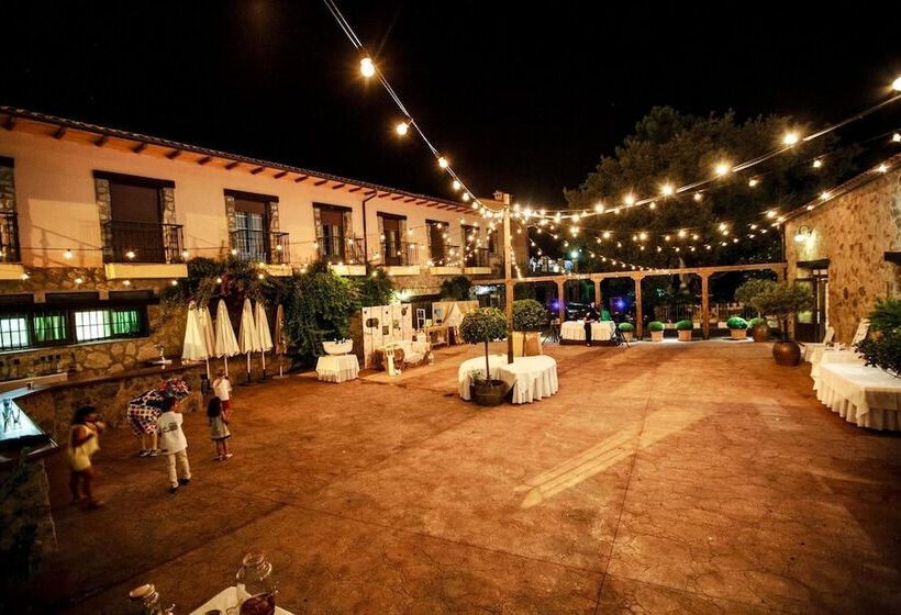 هتل Villa Xarahiz