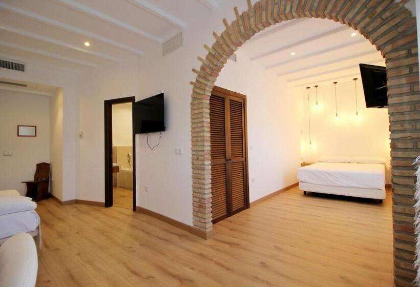 هتل Villa Xarahiz