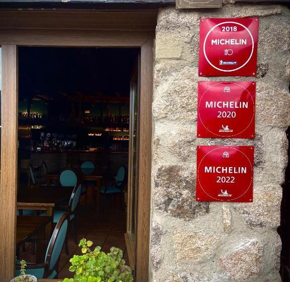 هتل Villa Xarahiz