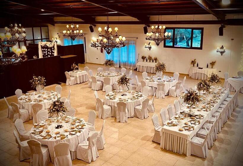 هتل Villa Xarahiz