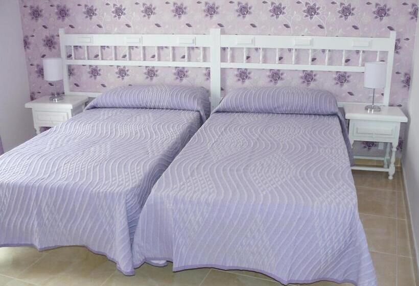 Отель Villaclara