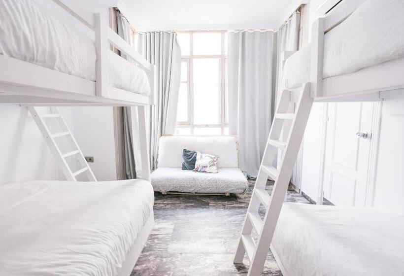 La Cocotera Boutique Hostel & Coworking