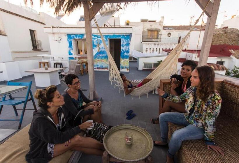 La Cocotera Boutique Hostel & Coworking