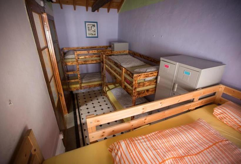 La Terrera Youth Hostel