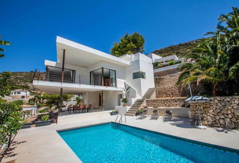 Laja   Panoramic Hillside Holiday House In Moraira