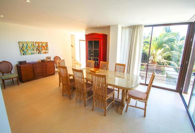 Laja   Panoramic Hillside Holiday House In Moraira