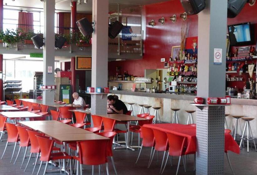 اقامتگاه Camping Iratxe Ciudad De Vacaciones