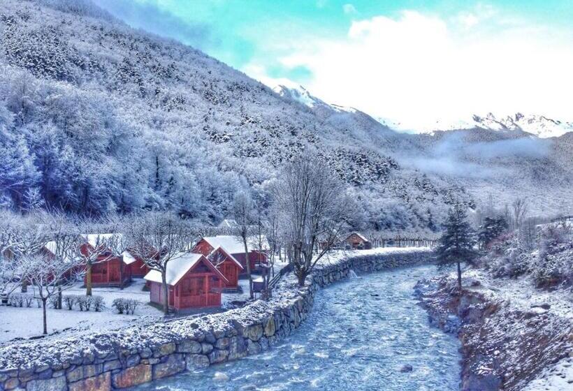 דירת נופש Bungalows Verneda Mountain Resort