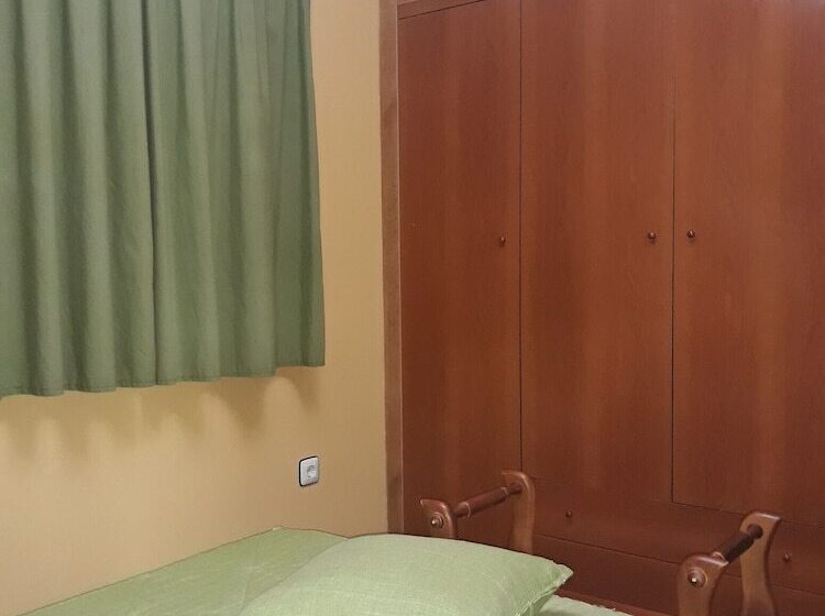 אתר נופש Camping Bungalows Cabañas La Vera