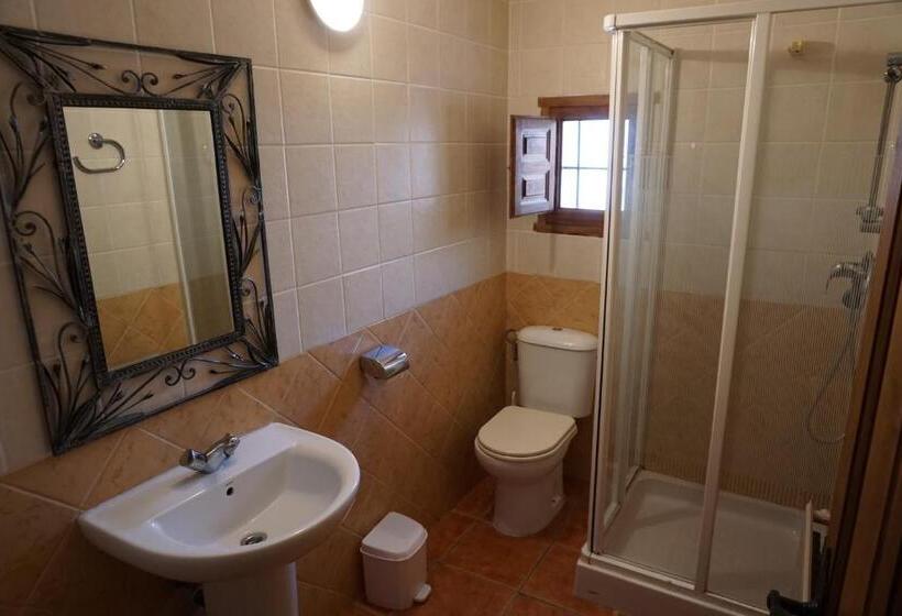 אתר נופש Cabañas Cortijo El Helao