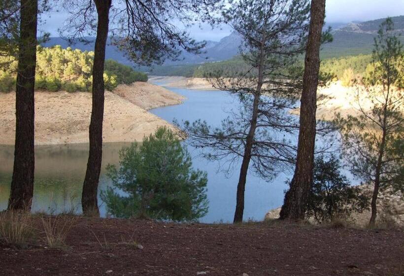 استراحتگاه Cabañas Cortijo El Helao