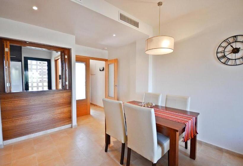 منتجع Hacienda Del Alamo Golf