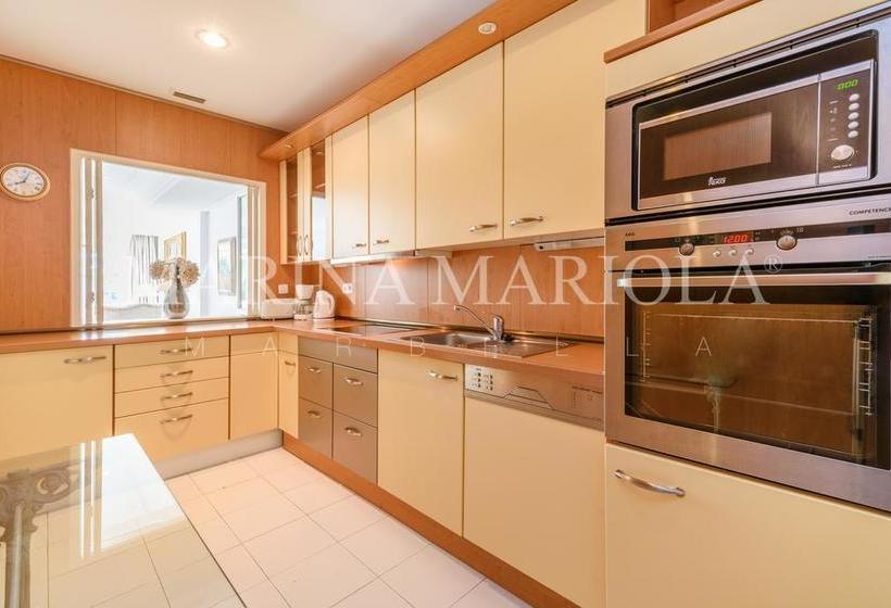 Курорт Marina Mariola Marbella