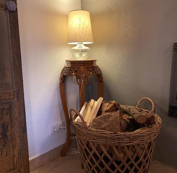 Valle Del Arroyo Casas Rurales  Bed & Breakfast