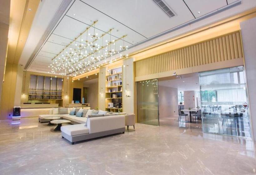 Starway Hotel Nanchang Honggutan Lvdi Twin Tower Wanda Plaza