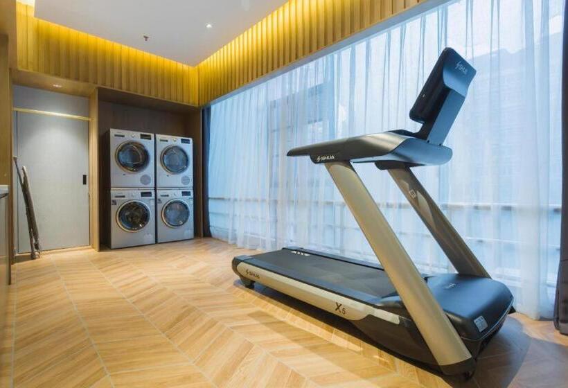 Starway Hotel Nanchang Honggutan Lvdi Twin Tower Wanda Plaza