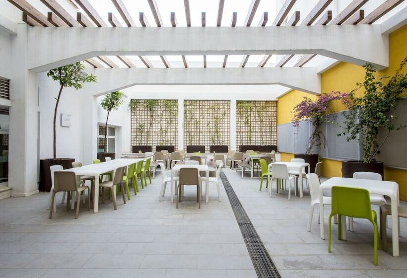 فندق صغير Colegio Mayor La Concepcion