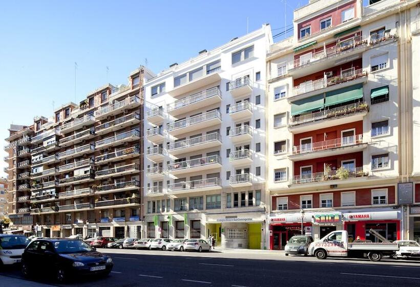 فندق صغير Colegio Mayor La Concepcion