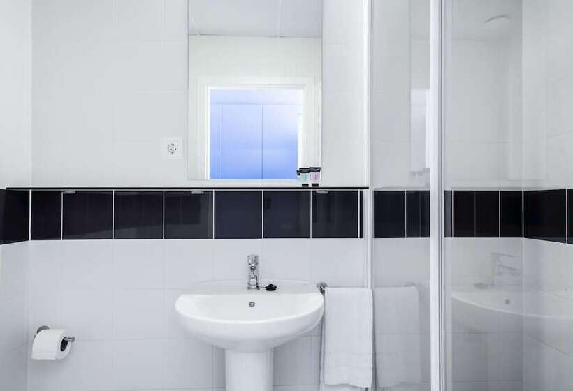 فندق صغير Colegio Mayor La Concepcion