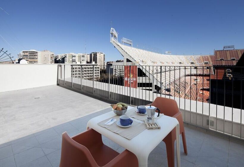 فندق صغير Colegio Mayor La Concepcion