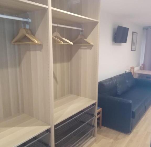 旅馆 Hostal Alcazaba