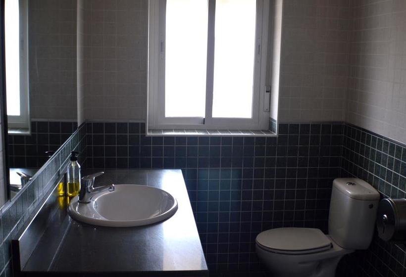 هاستل Residencia Universitaria Europa