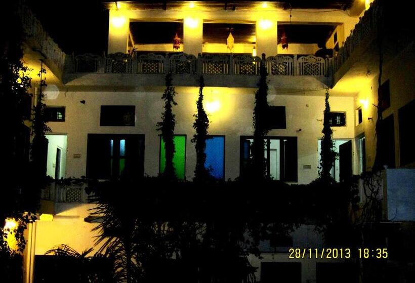 تختخواب و صبحانه Atithi Guest House Pushkar