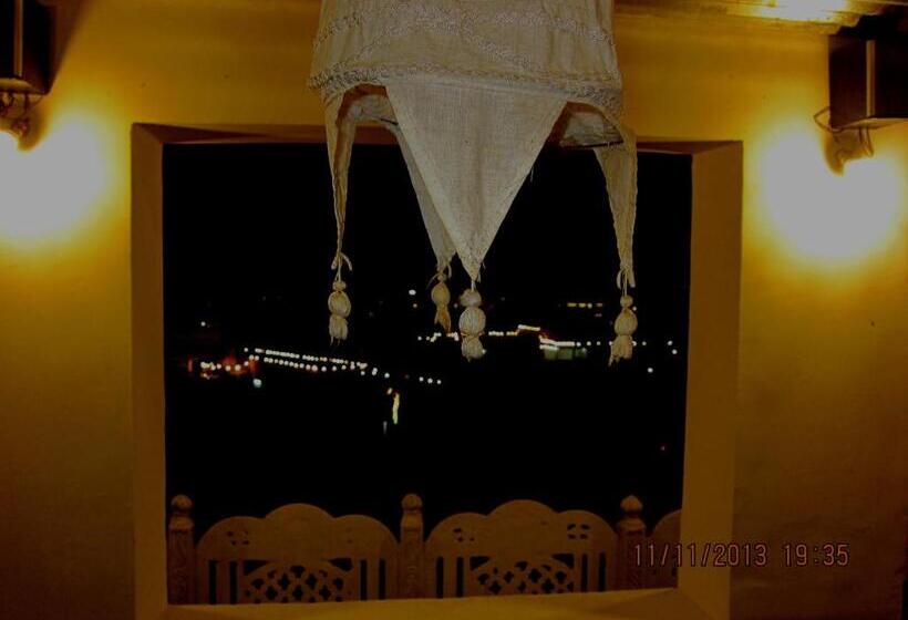 تختخواب و صبحانه Atithi Guest House Pushkar