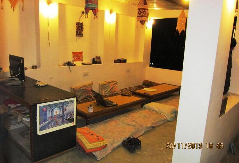 تختخواب و صبحانه Atithi Guest House Pushkar