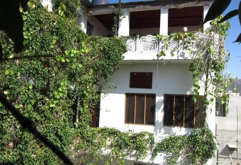 تختخواب و صبحانه Atithi Guest House Pushkar