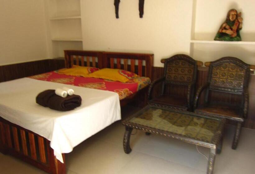 تختخواب و صبحانه Atithi Guest House Pushkar