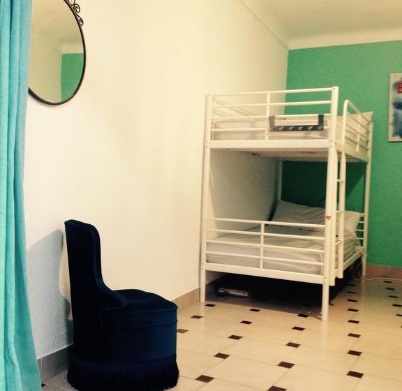 تختخواب و صبحانه El Sueño Hostel
