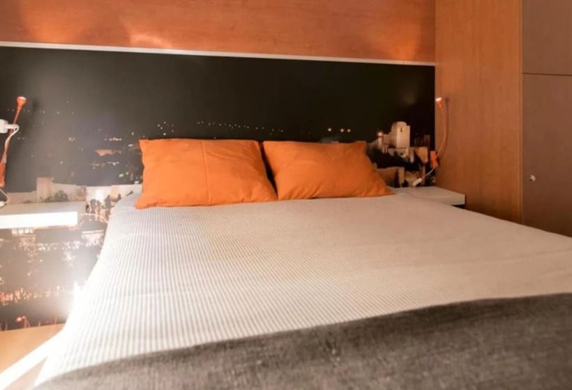 Chinitas Urban Hostel