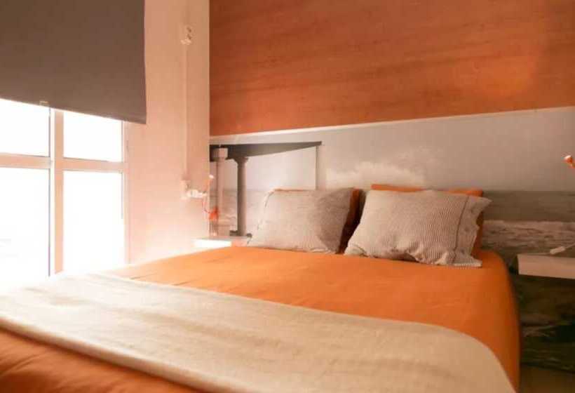 Chinitas Urban Hostel