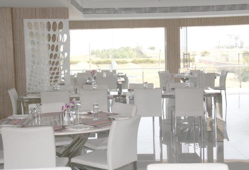 Grande Bay Resort And Spa Mamallapuram