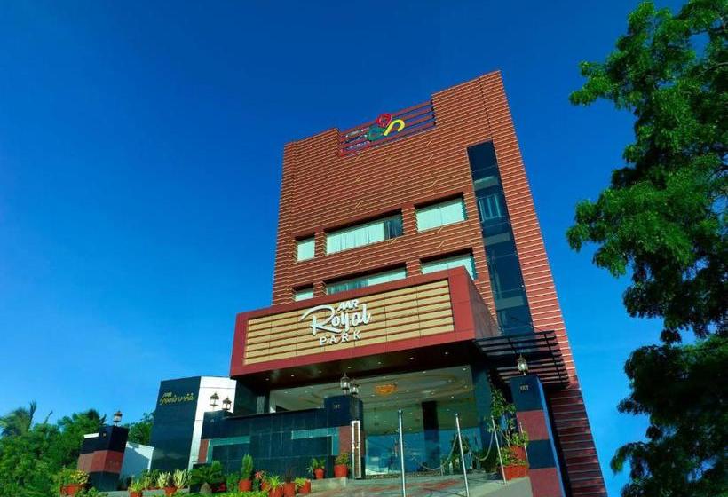 ホテル Palmyra Grand Suite