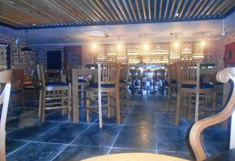 فندق Anjushree Ujjain