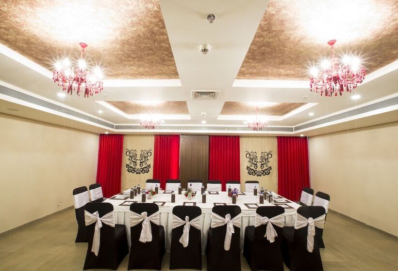 فندق Anjushree Ujjain