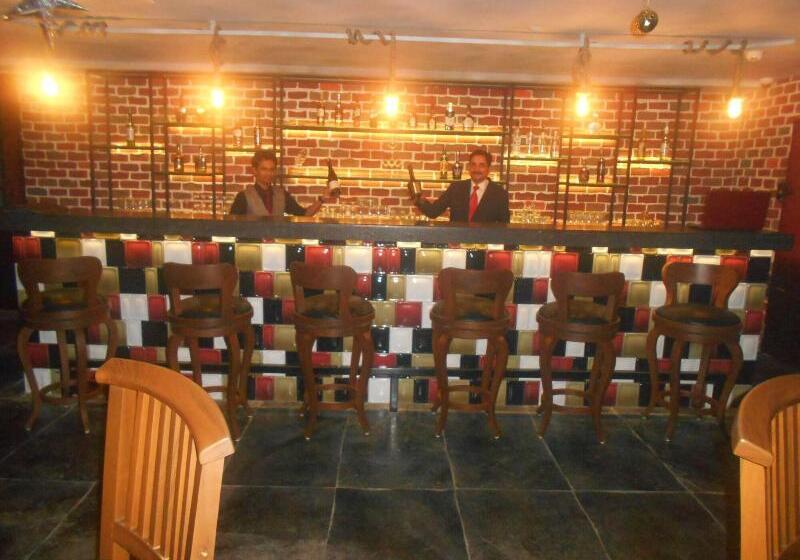 فندق Anjushree Ujjain