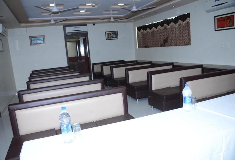 בית מלון כפרי Ar Excellency