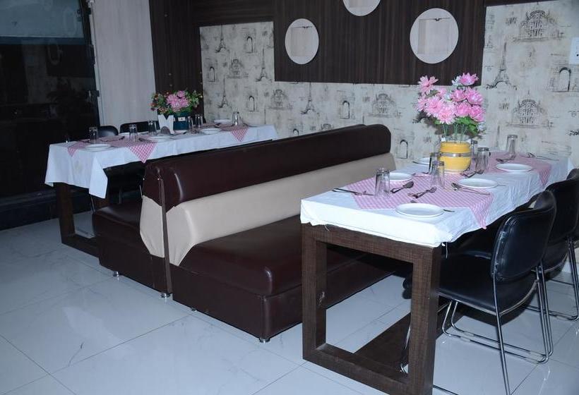 בית מלון כפרי Ar Excellency