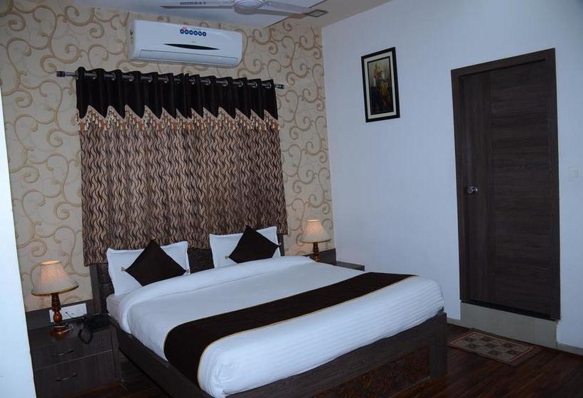 בית מלון כפרי Ar Excellency