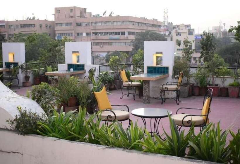 ホテル Atithi Guest House